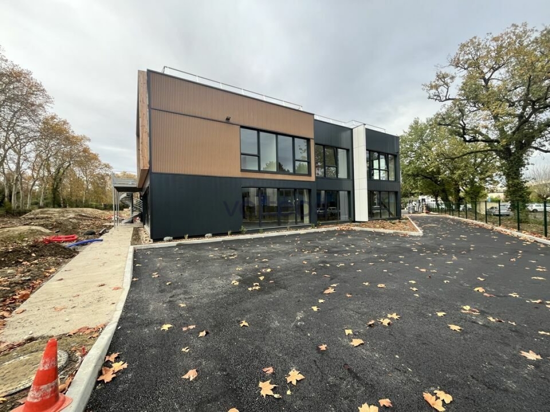 Photo 2 – vente bureaux	RAMONVILLE SAINT AGNE (31520)