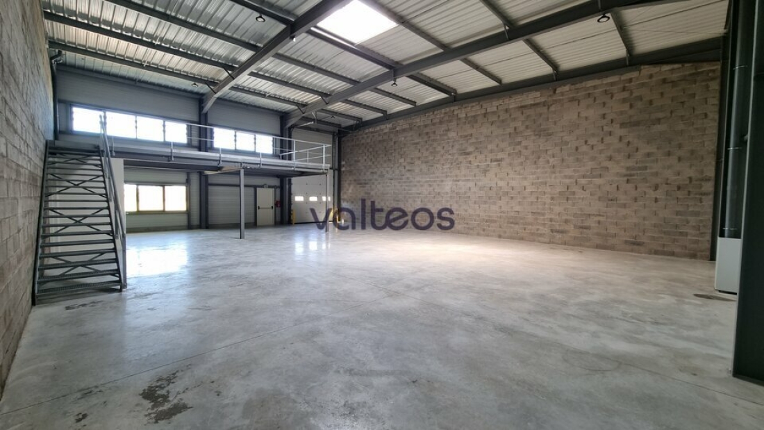 Photo 2 – vente locaux d'activités	PIBRAC (31820)