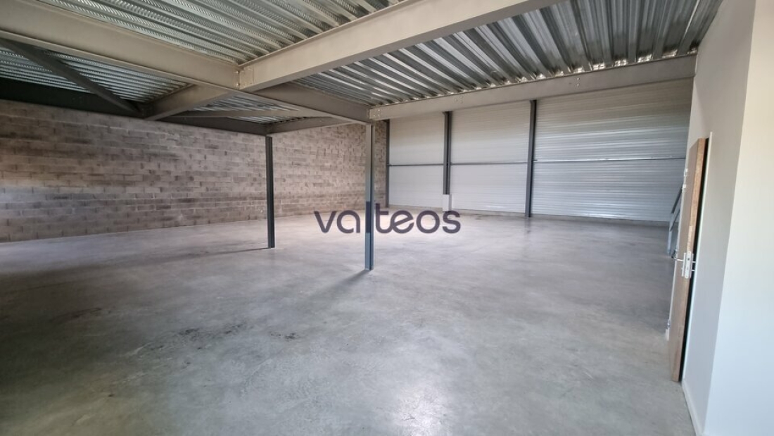 Photo 6 – vente locaux d'activités	PIBRAC (31820)