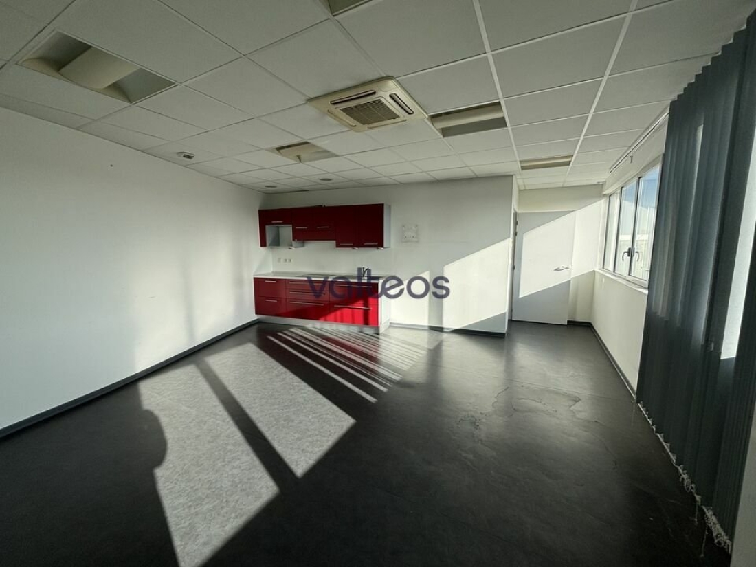 Photo 3 – vente bureaux	LABÈGE (31670)