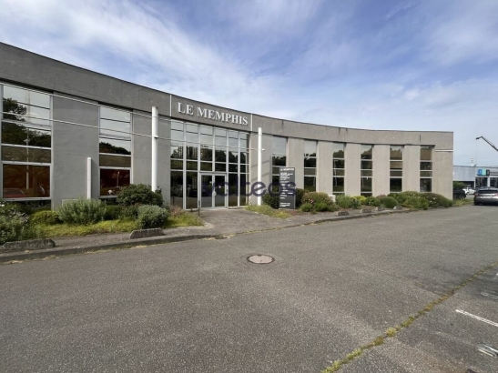 Photo 1 – location bureaux	LABÈGE (31670)
