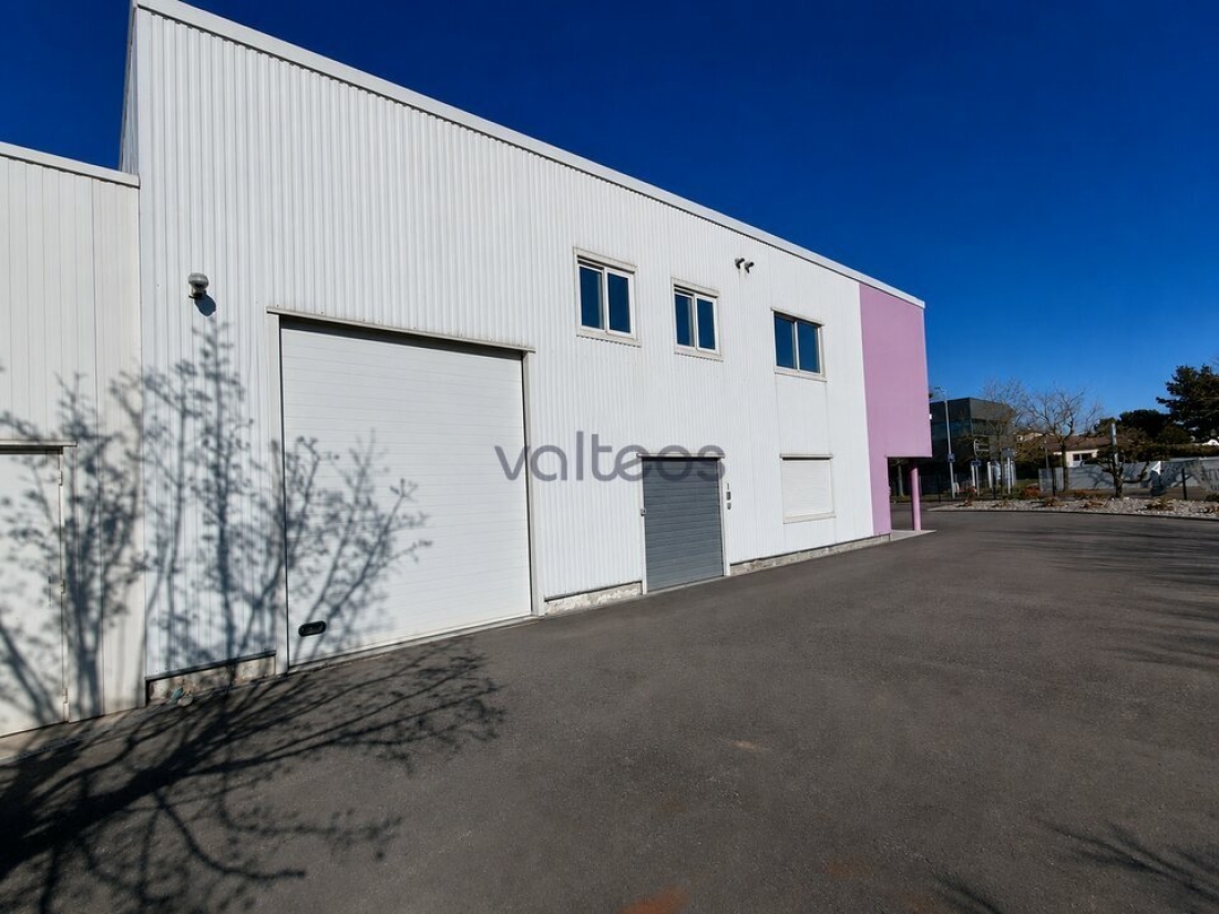 Photo 2 – vente locaux d'activités	BLAGNAC (31700)
