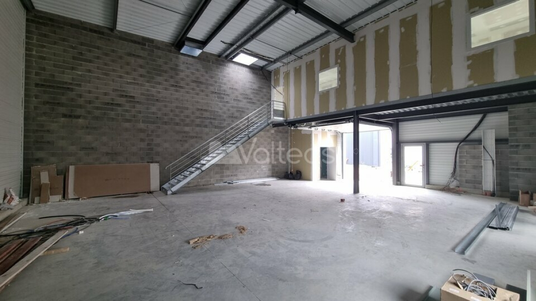 Photo 1 – location locaux d'activités	CUGNAUX (31270)