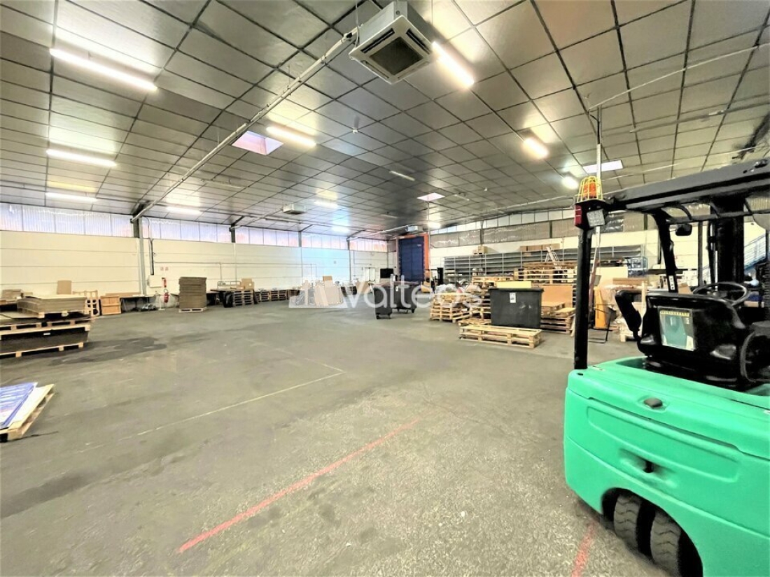 Photo 2 – location locaux d'activités	MURET (31600)