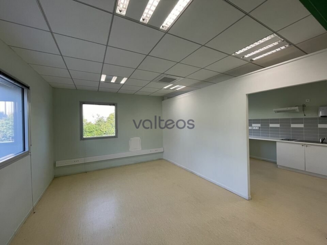 Photo 4 – vente locaux d'activités	VILLEMATIER (31340)
