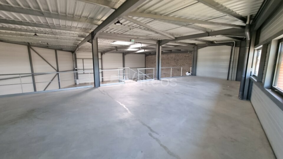 Photo 2 – location locaux d'activités	PIBRAC (31820)