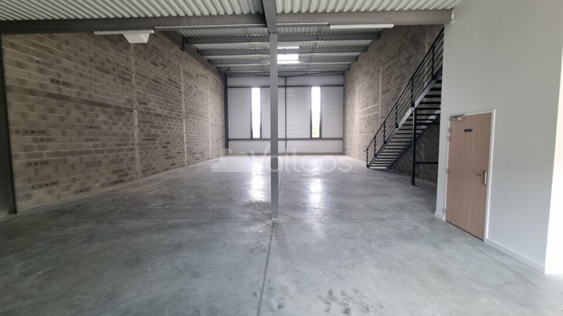 Photo 2 – location locaux d'activités	FENOUILLET (31150)