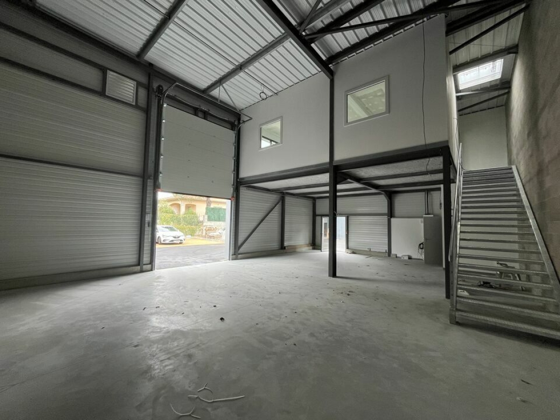 Photo 2 – location locaux d'activités	CUGNAUX (31270)