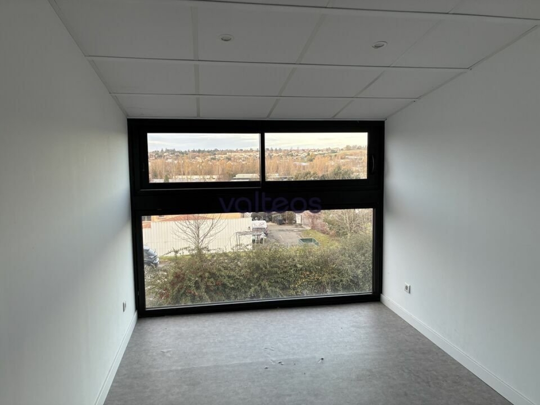 Photo 10 – location locaux d'activités	MONTRABE (31850)