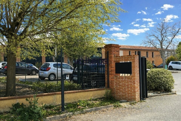 Photo 1 – location bureaux	VILLENEUVE LES BOULOC (31620)