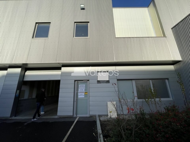 Photo 1 – location locaux d'activités	ESCALQUENS (31750)