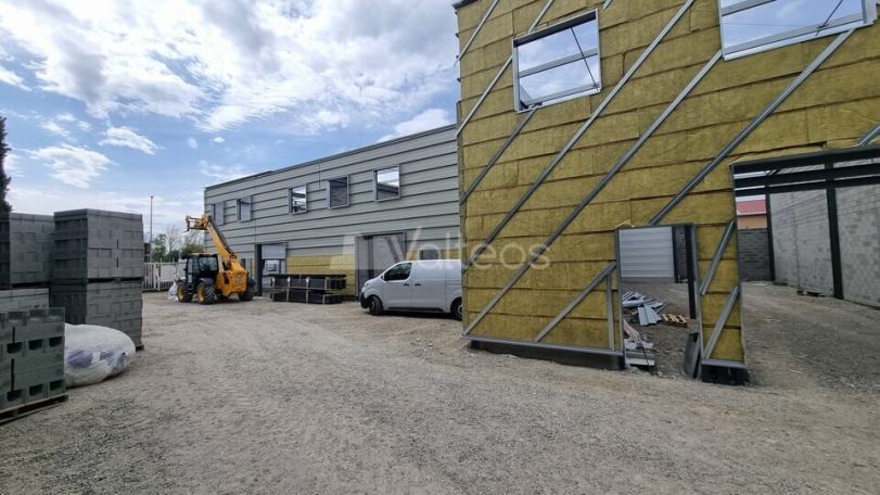 Photo 1 – location locaux d'activités	CUGNAUX (31270)