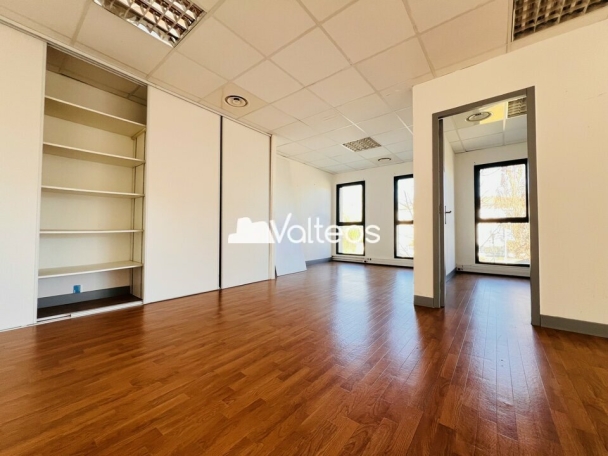 Photo 1 – location bureaux	BLAGNAC (31700)