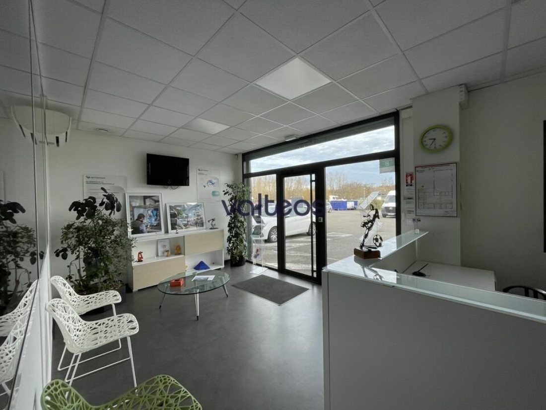 Photo 1 – location locaux d'activités	MONTRABE (31850)