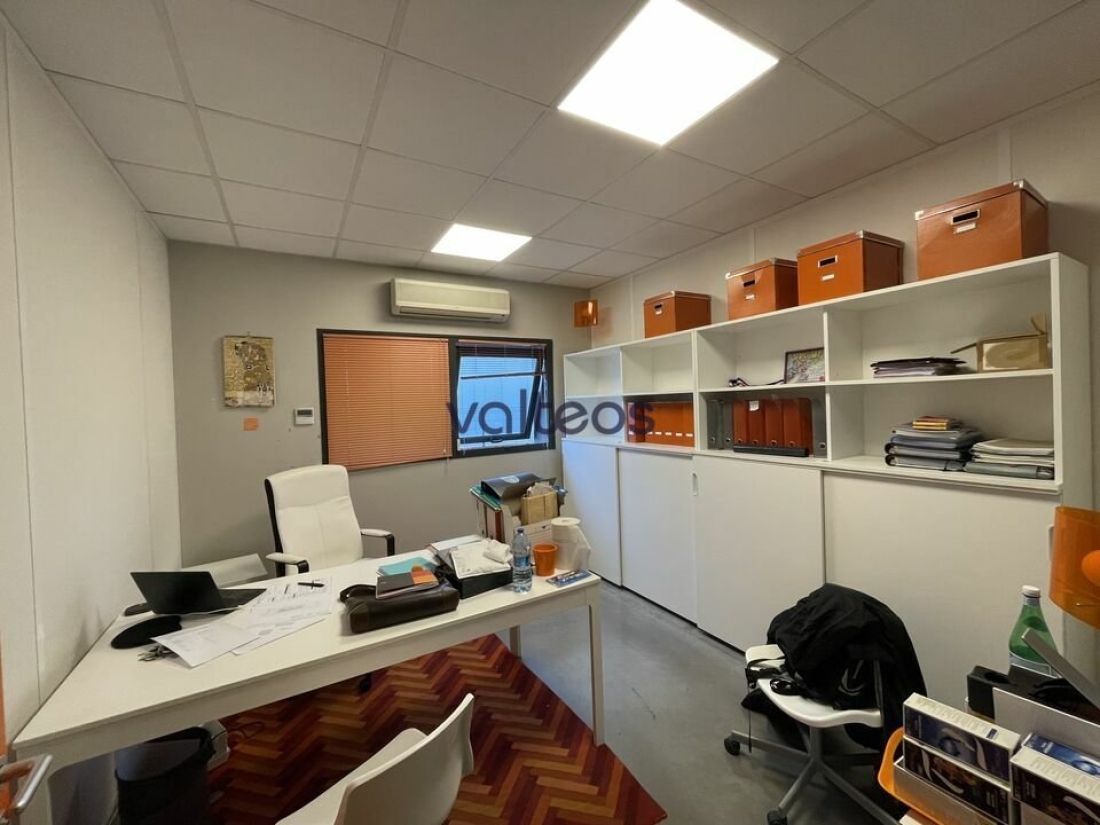 Photo 11 – location locaux d'activités	VERFEIL (31590)