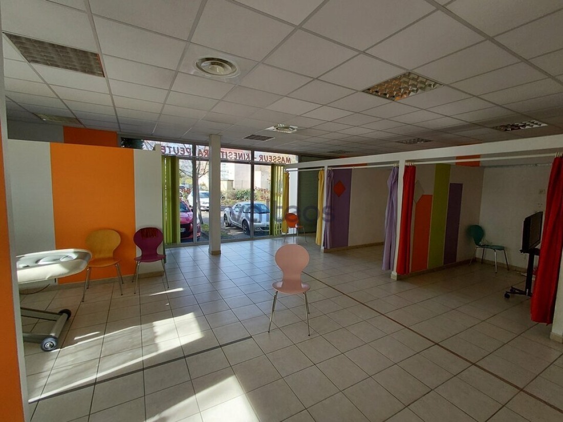Photo 5 – vente bureaux	LESPINASSE (31150)