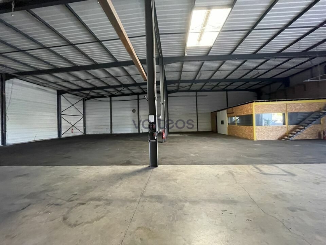Photo 2 – location locaux d'activités	MONDOUZIL (31850)