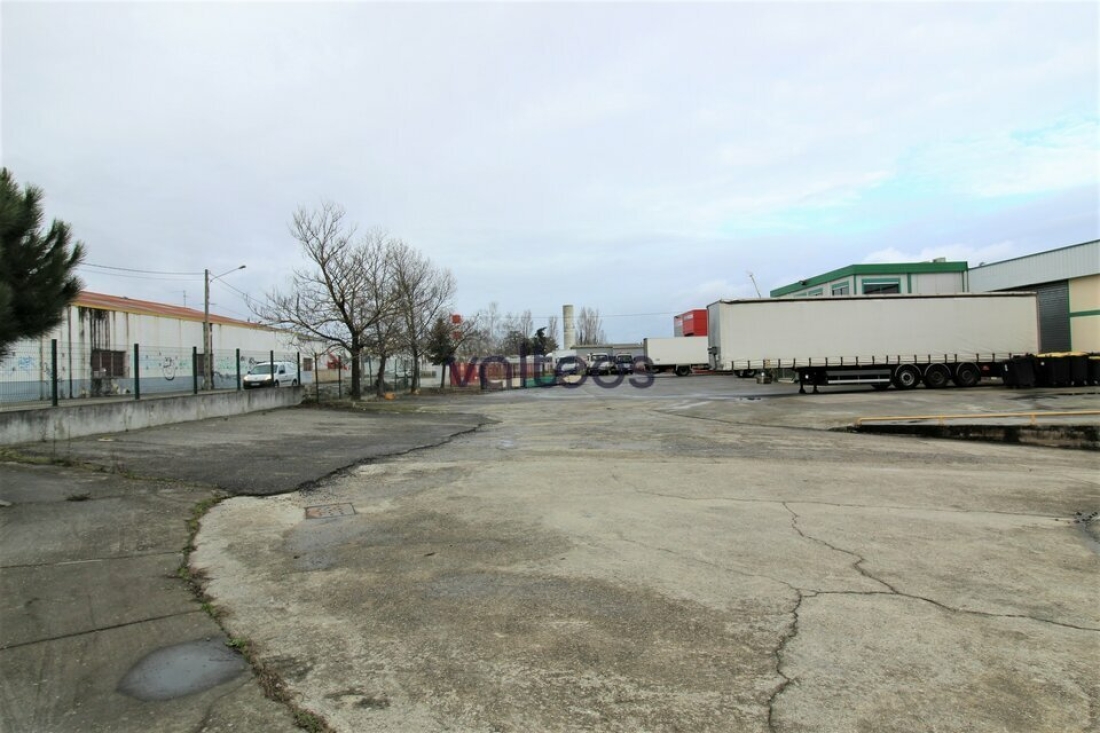 Photo 8 – location locaux d'activités	PORTET SUR GARONNE (31120)