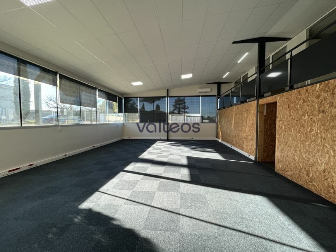 Photo 2 – vente bureaux	MONDOUZIL (31850)