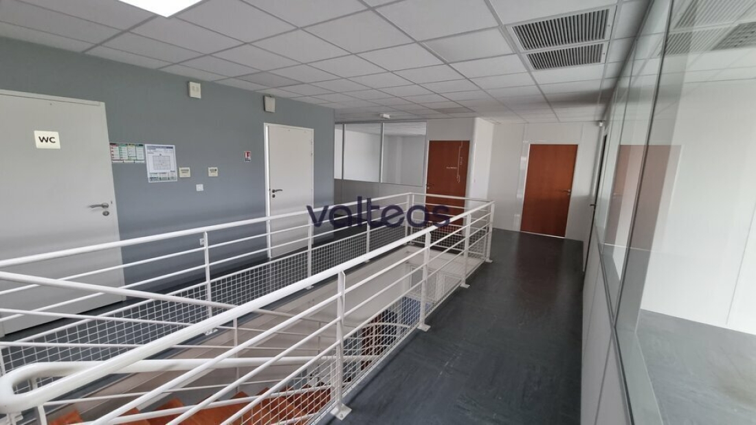 Photo 4 – vente locaux d'activités	CASTELNAU D'ESTRETEFONDS (31620)