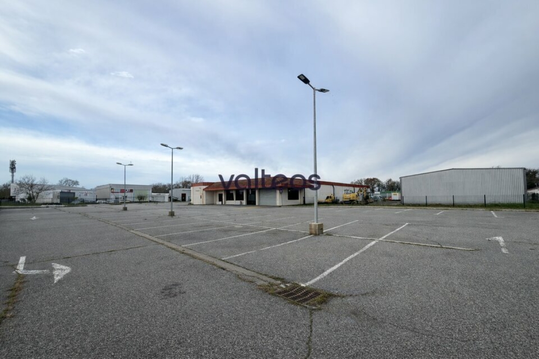 Photo 5 – location locaux commerciaux	LA SALVETAT-SAINT-GILLES (31880)