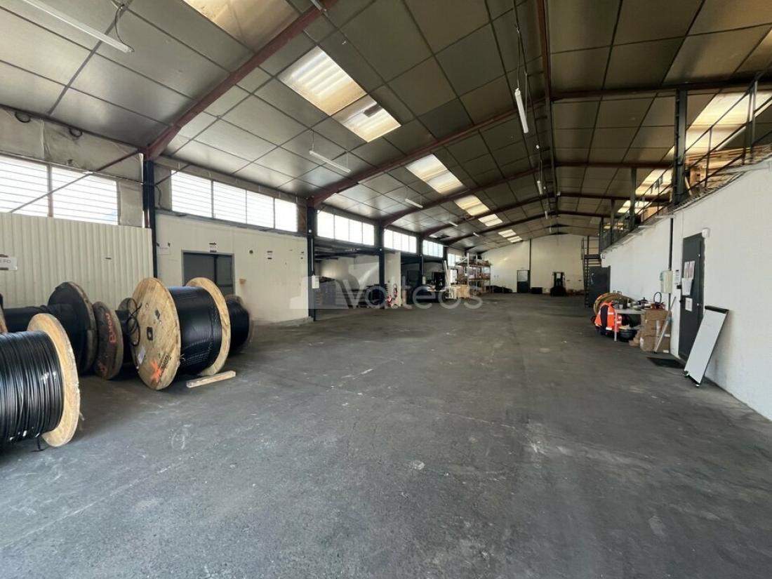 Photo 2 – location locaux d'activités	CUGNAUX (31270)
