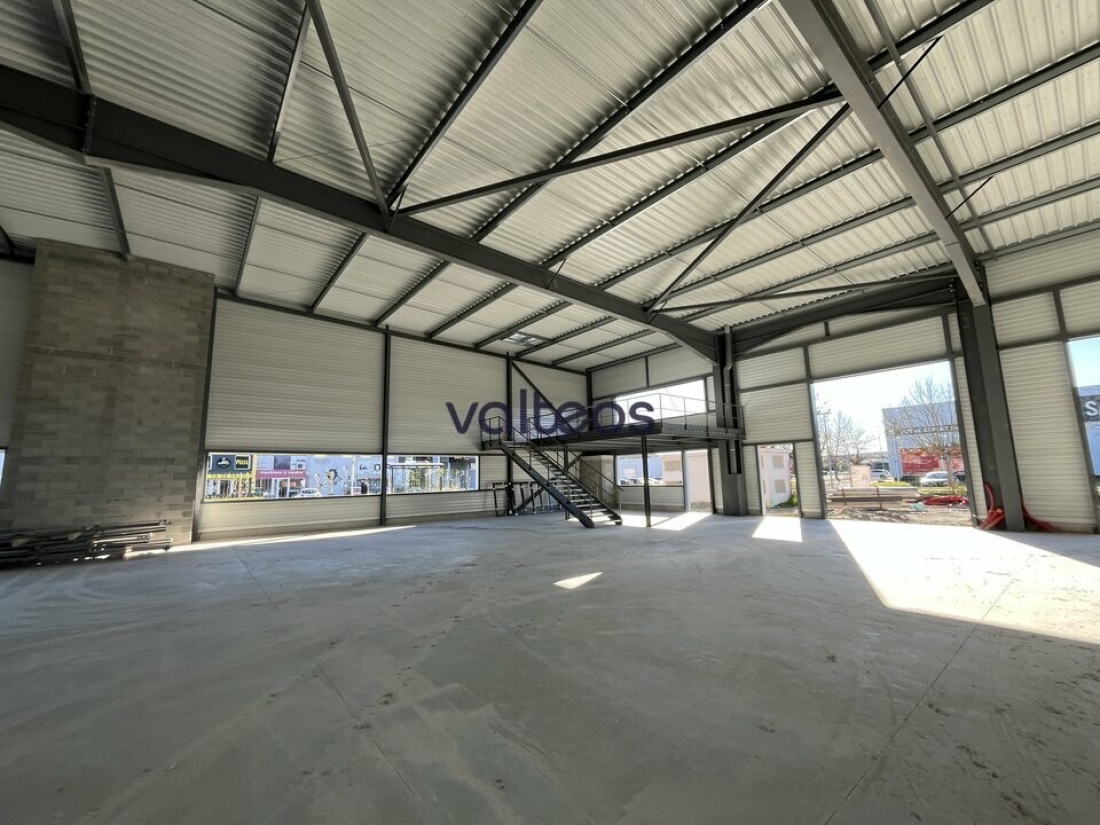 Photo 8 – location locaux d'activités	PORTET SUR GARONNE (31120)