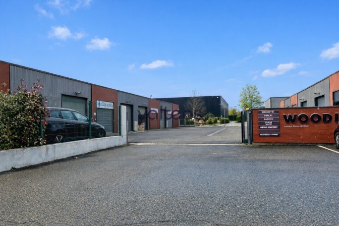 Photo 1 – location bureaux	MONTRABE (31850)